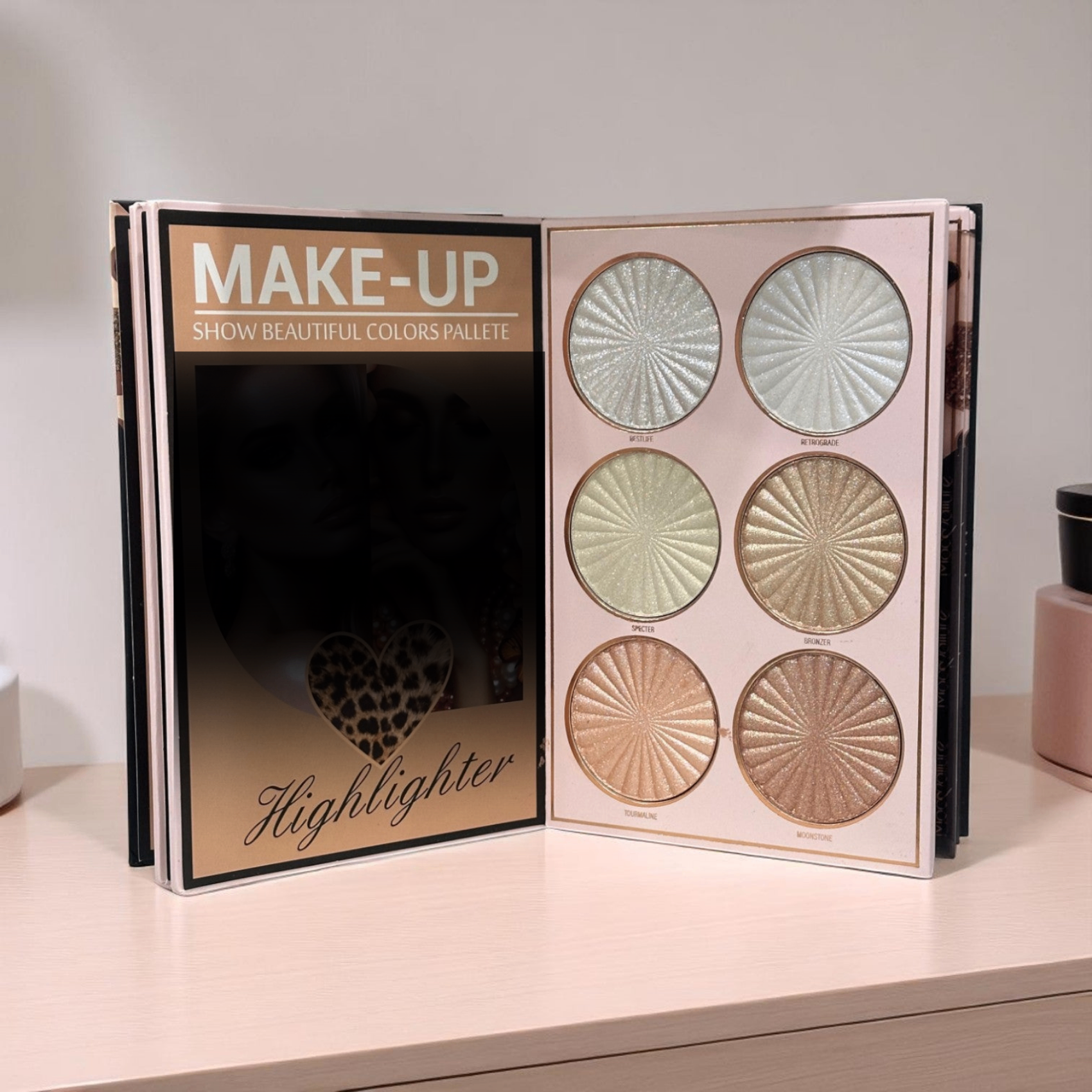 Mocallure 6 in 1 Cheeta Palette Book