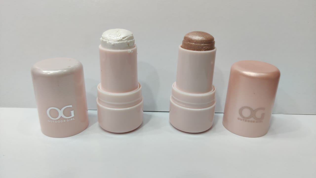 Roseveil Glow Bundle – Complete 8-in-1 Makeup & Skincare Set