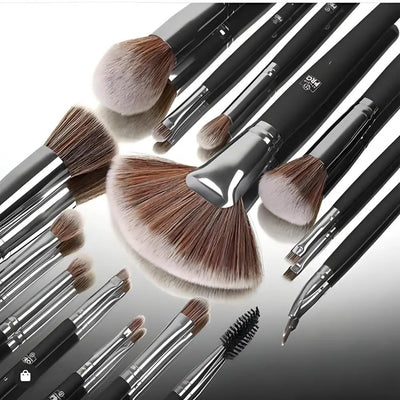 BH Cosmetics Pro Studio 13-Piece Makeup Brush Set